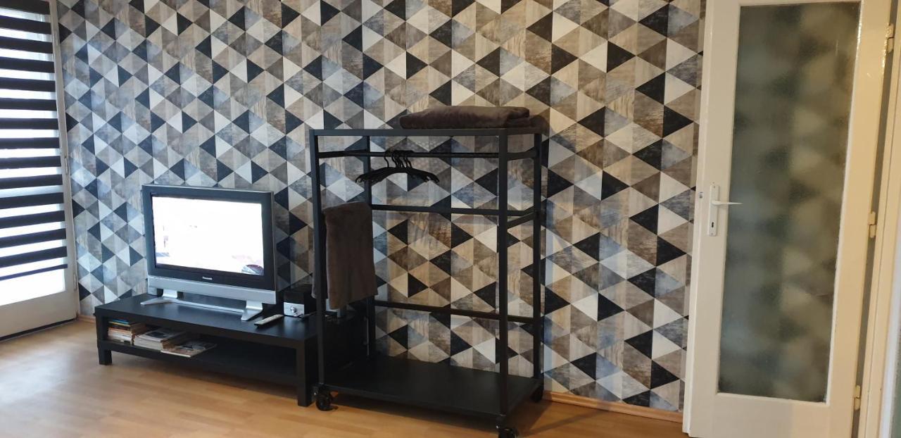 Salgótarján Central Apartman מראה חיצוני תמונה